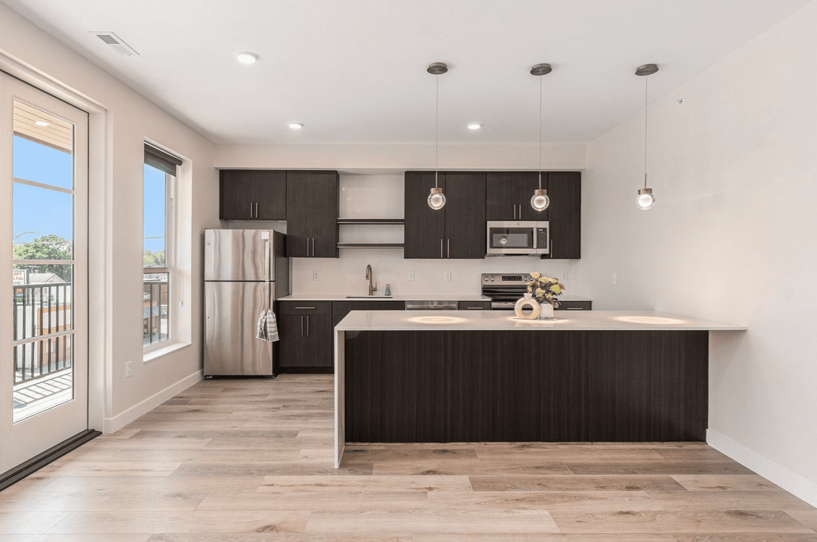 Tekamah Apartment: 300 S 13th Street