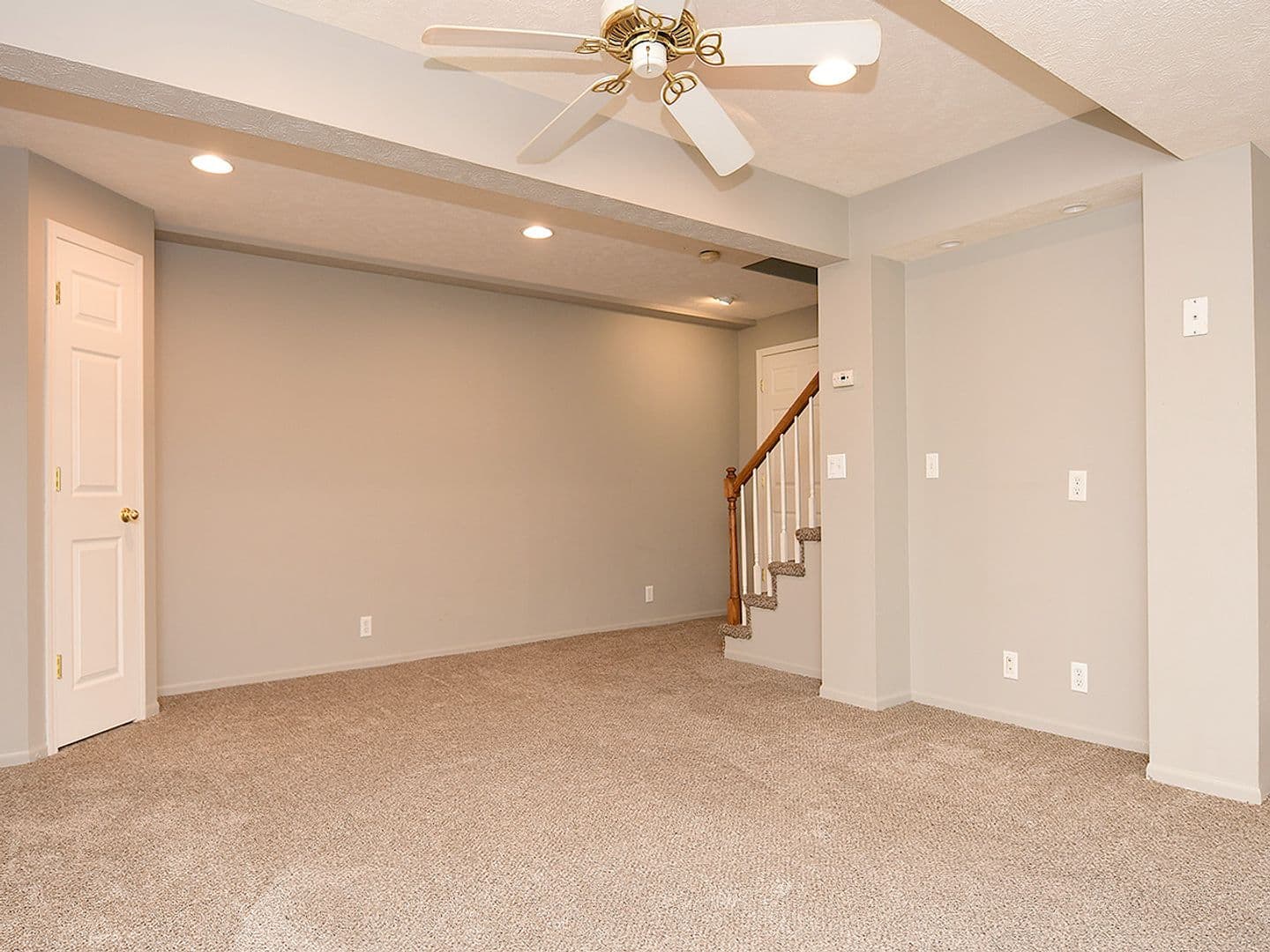 Omaha House: 4413 S 176th Ave