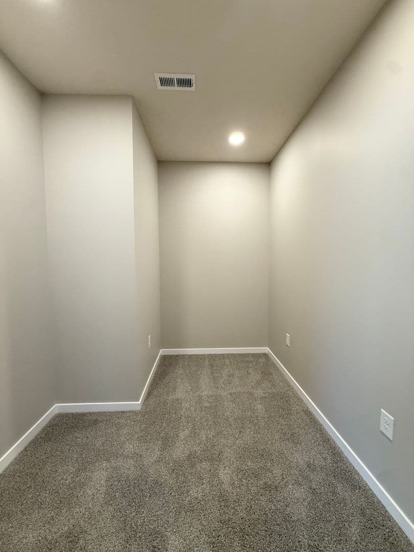 Omaha Apartment: 3513 Howard Street