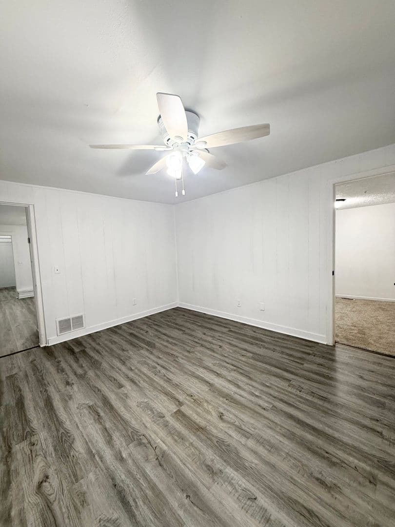 Omaha Apartment: 1113 S 22nd Street