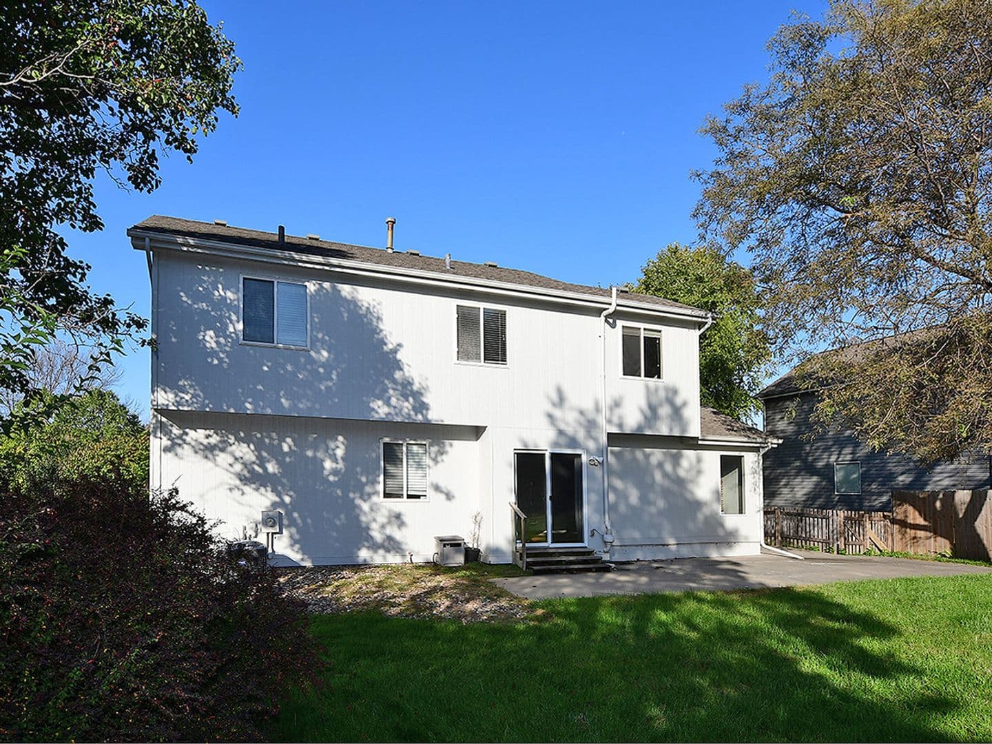 Omaha House: 4413 S 176th Ave