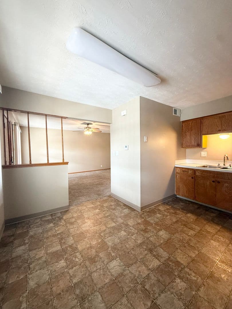 Bellevue Apartment: 3008 Washington Street