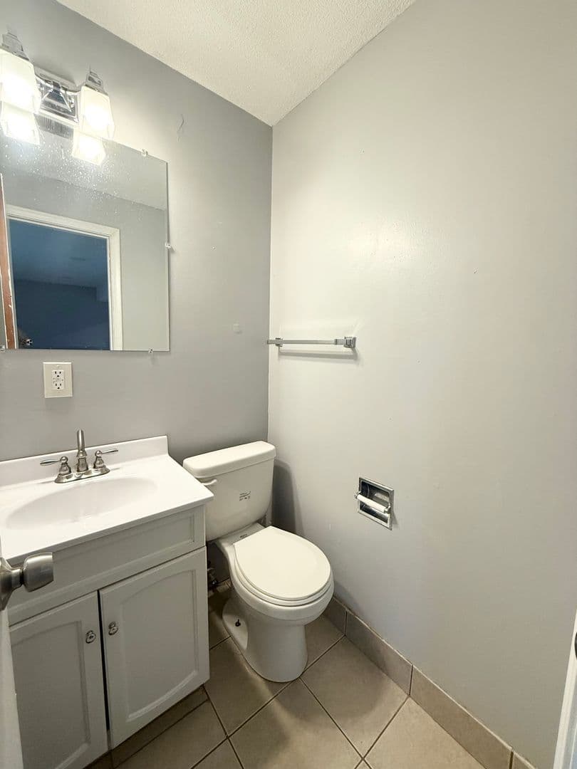 Omaha House: 6605 North 65th Street