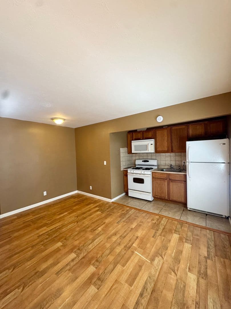 Omaha Apartment: 616 N 46th Street