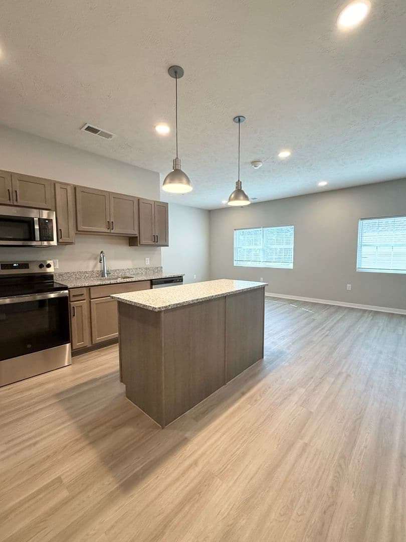 Omaha Apartment: 3513 Howard Street