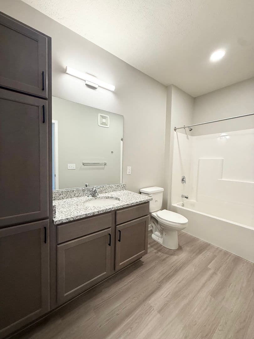 Omaha Apartment: 3513 Howard Street