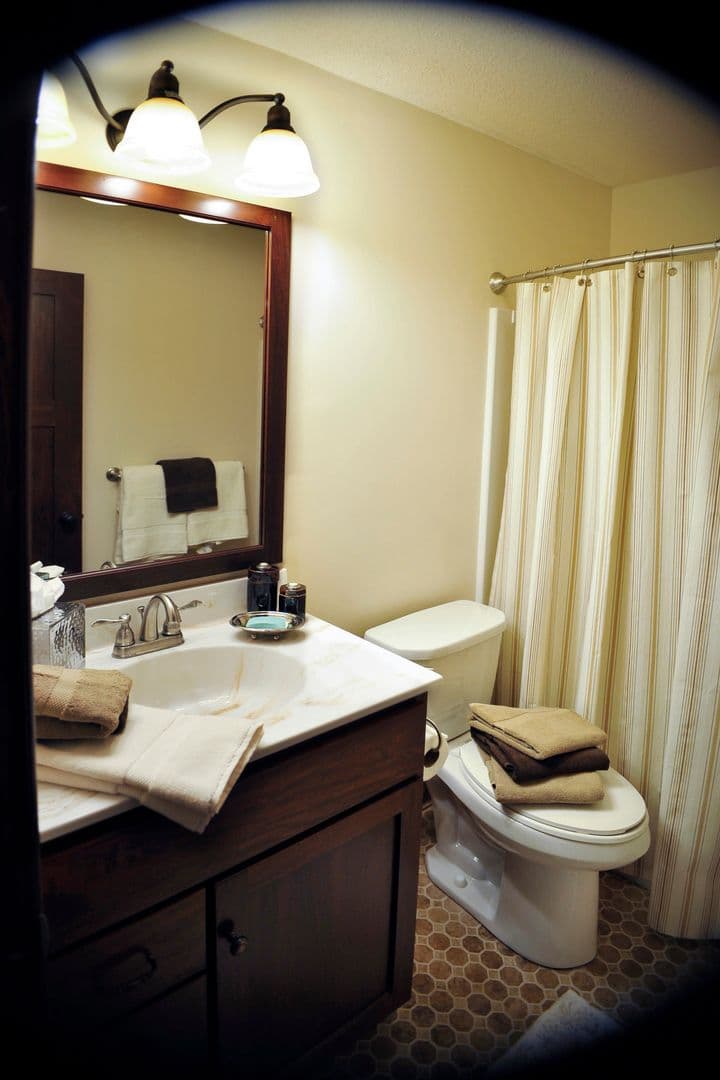 Excelsior Apartment: 246 Morse Ave