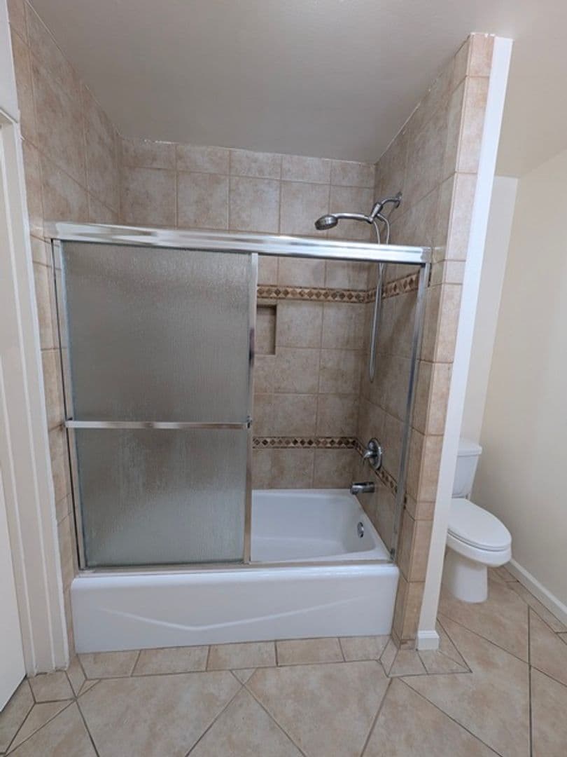 El Cajon Apartment: 801 S. Orange Ave. #C