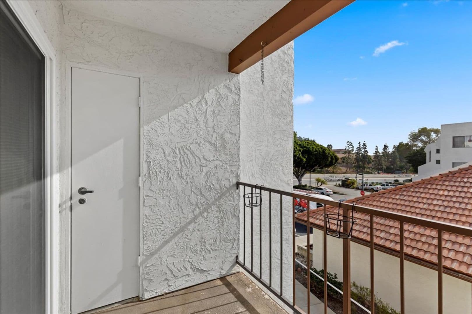 San Diego Condo: 6350 Genesee Avenue  #220