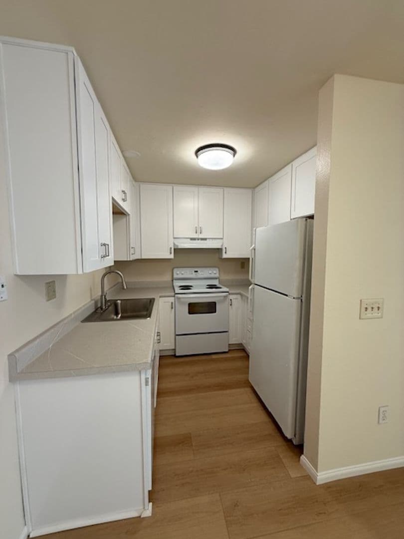 Spring Valley Apartment: 10002 San Juan Street  - San Juan St. #5