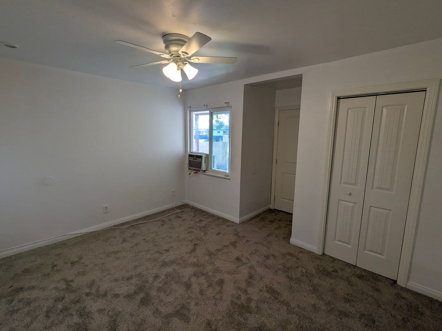 La Mesa Apartment: Horton Dr.
