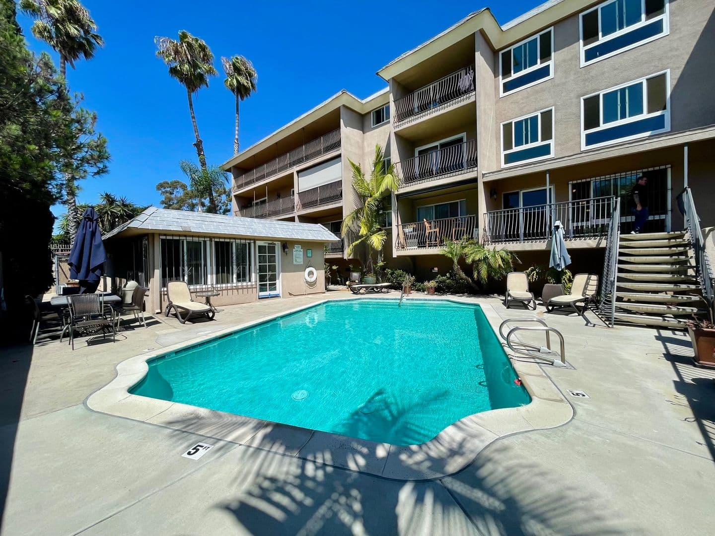 San Diego Condo: 3980 8th Ave. #117