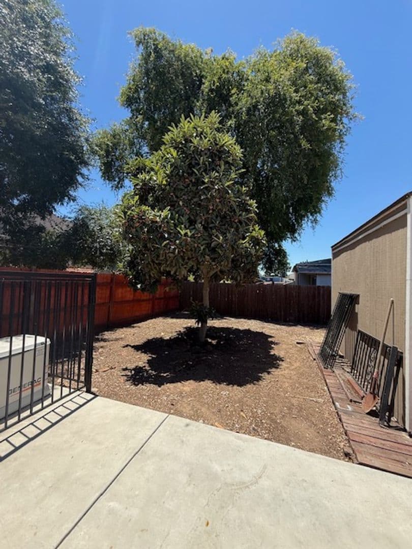 El Cajon House: 334 Roanoke Rd.