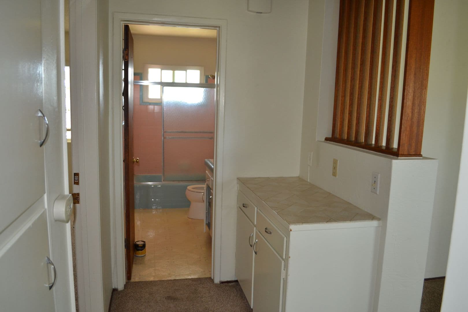 San Diego Apartment: 1076 Lincoln Ave
