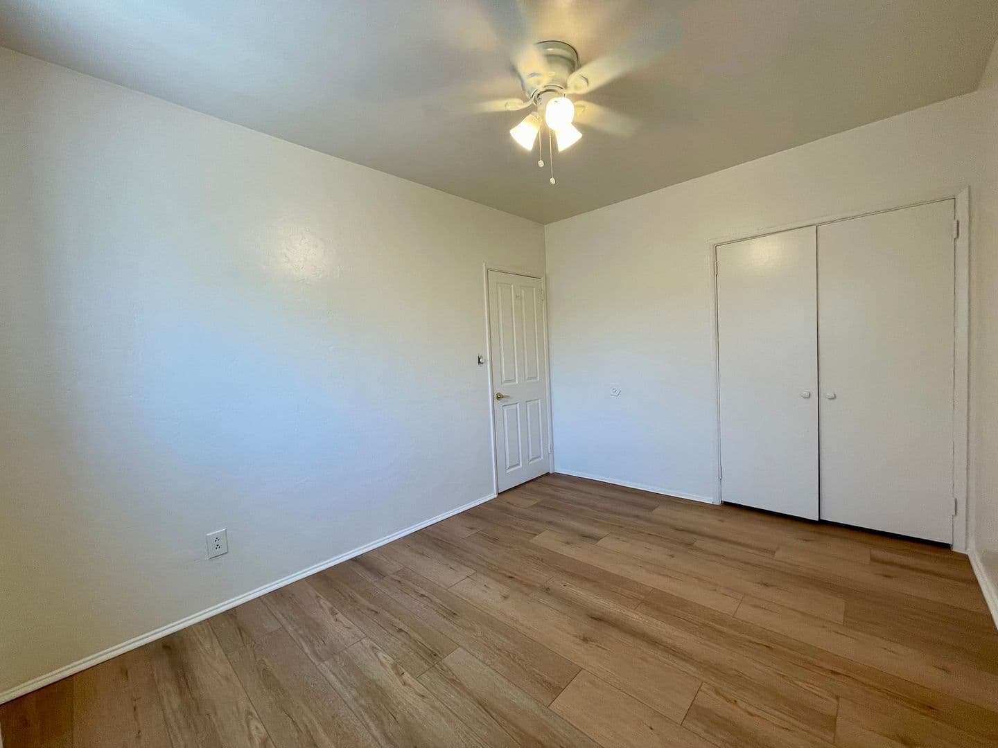 El Cajon Apartment: 321 Roanoke Rd.