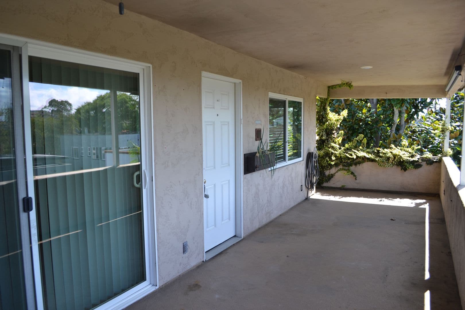 San Diego Apartment: 1076 Lincoln Ave