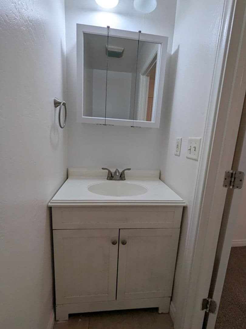 La Mesa Apartment: Horton Dr.