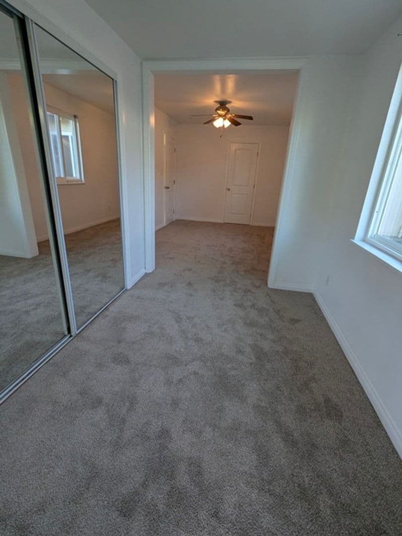 La Mesa Apartment: Horton Dr.