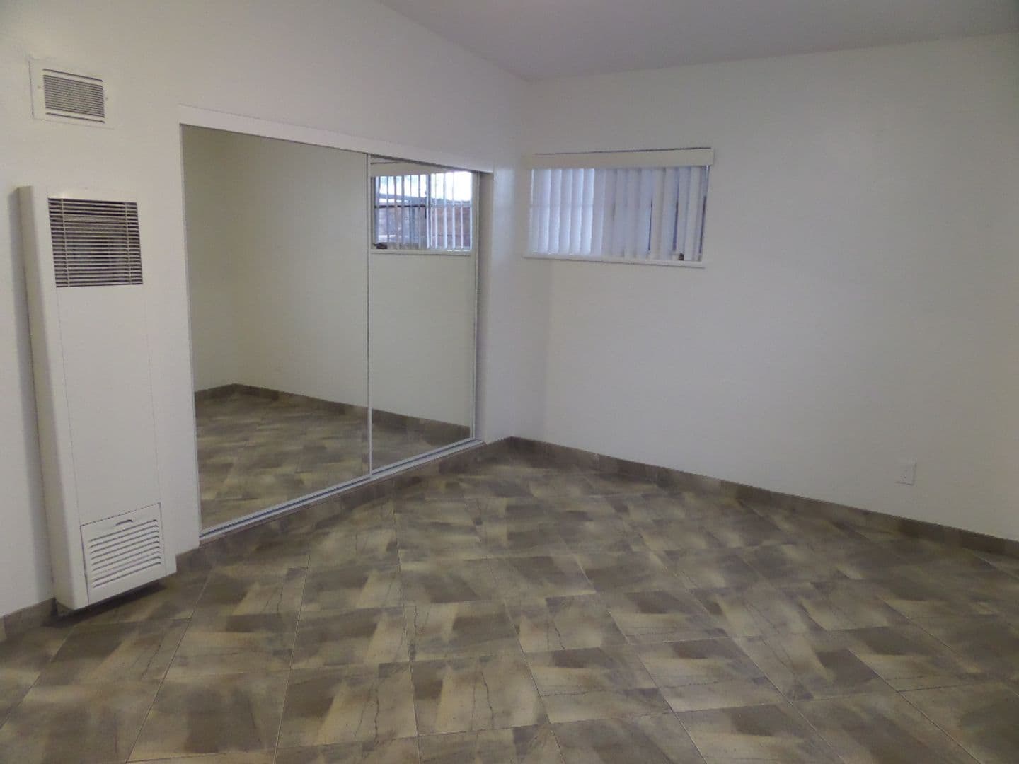 La Mesa Apartment: 7991 Normal Ave