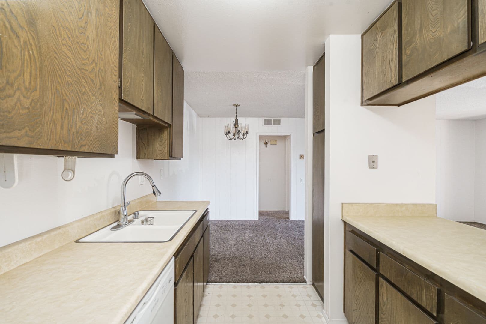 La Mesa Apartment: 5700 Baltimore Dr #134