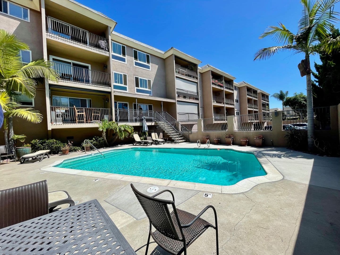 San Diego Condo: 3980 8th Ave. #117