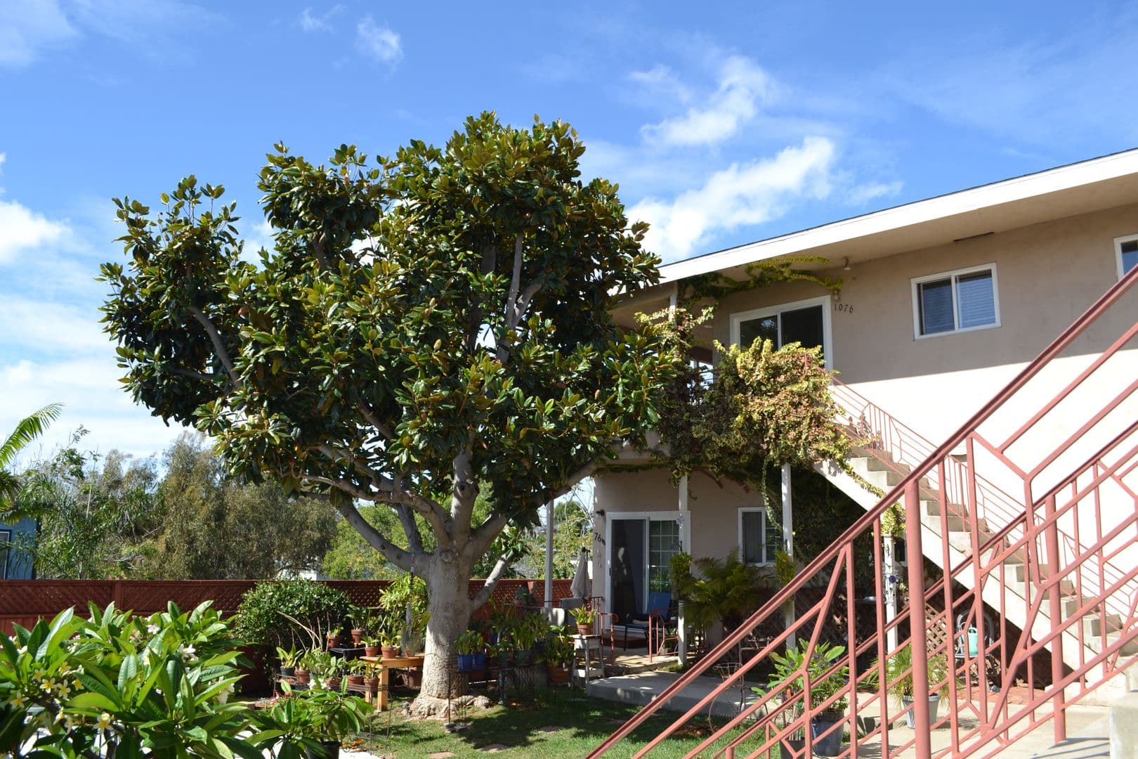 San Diego Apartment: 1076 Lincoln Ave