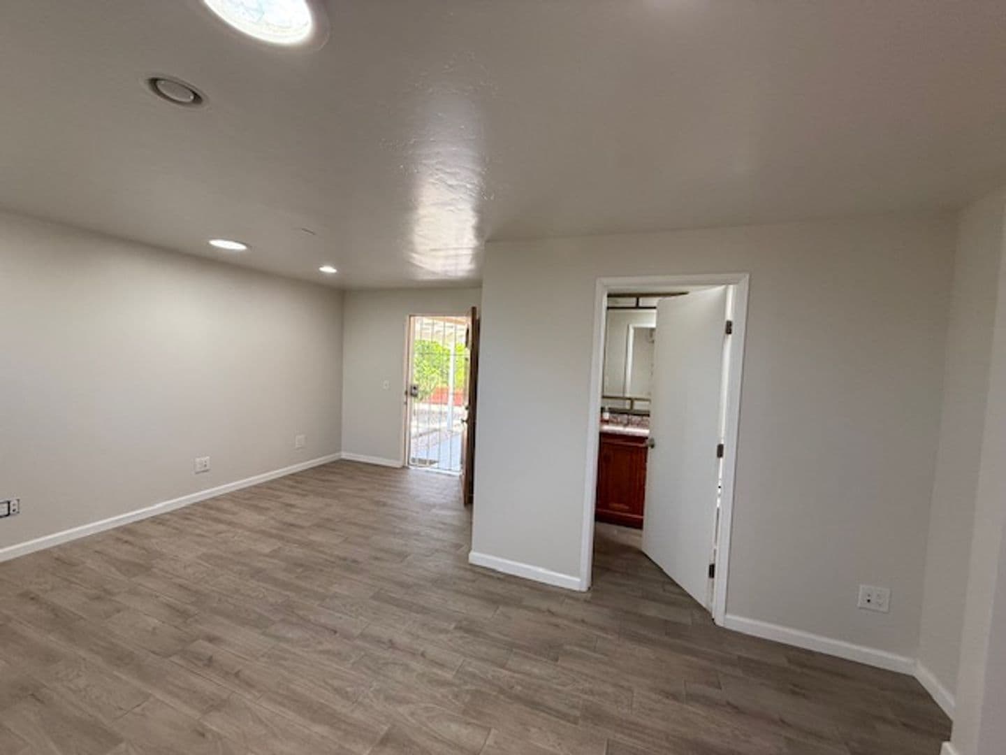 El Cajon House: 334 Roanoke Rd.