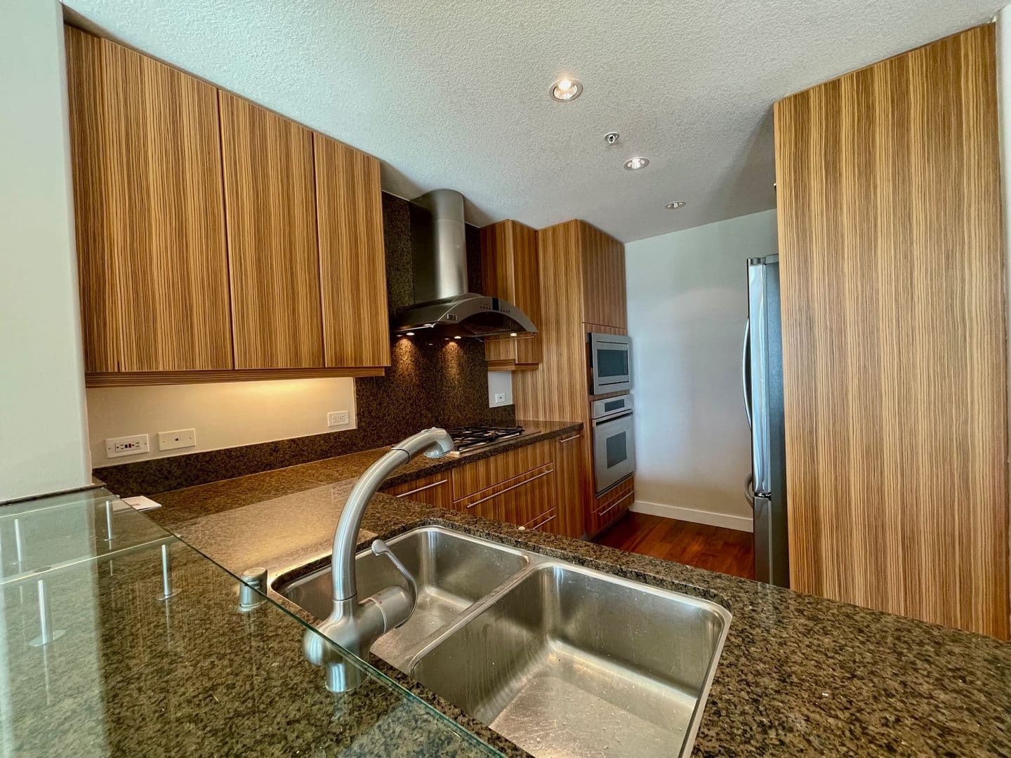San Diego Condo: 1199 Pacific Hwy #604