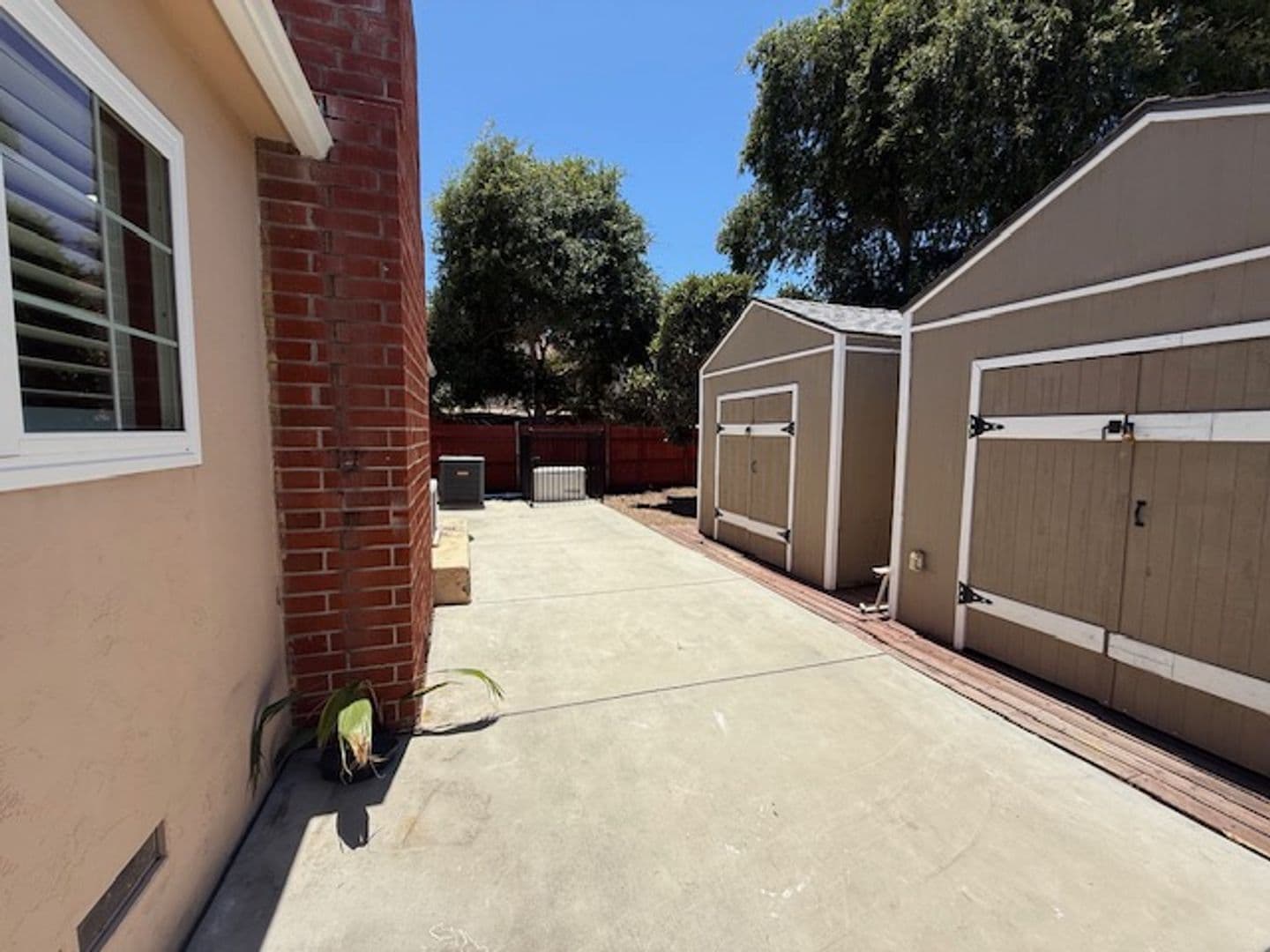 El Cajon House: 334 Roanoke Rd.