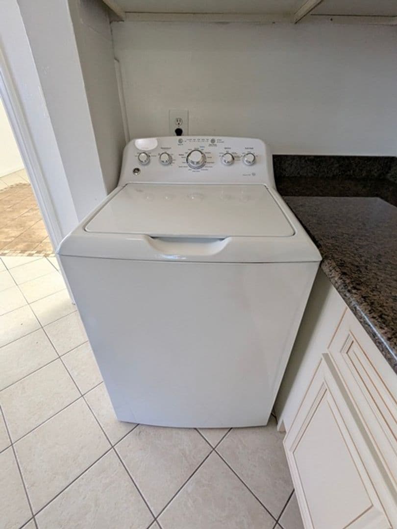 La Mesa Apartment: Horton Dr.