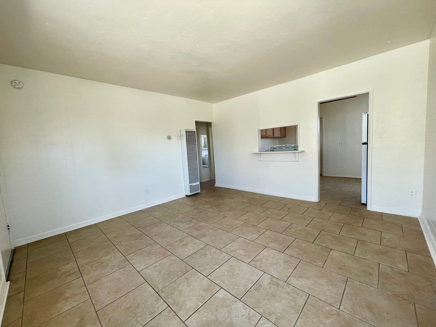 El Cajon Apartment: 321 Roanoke Rd.