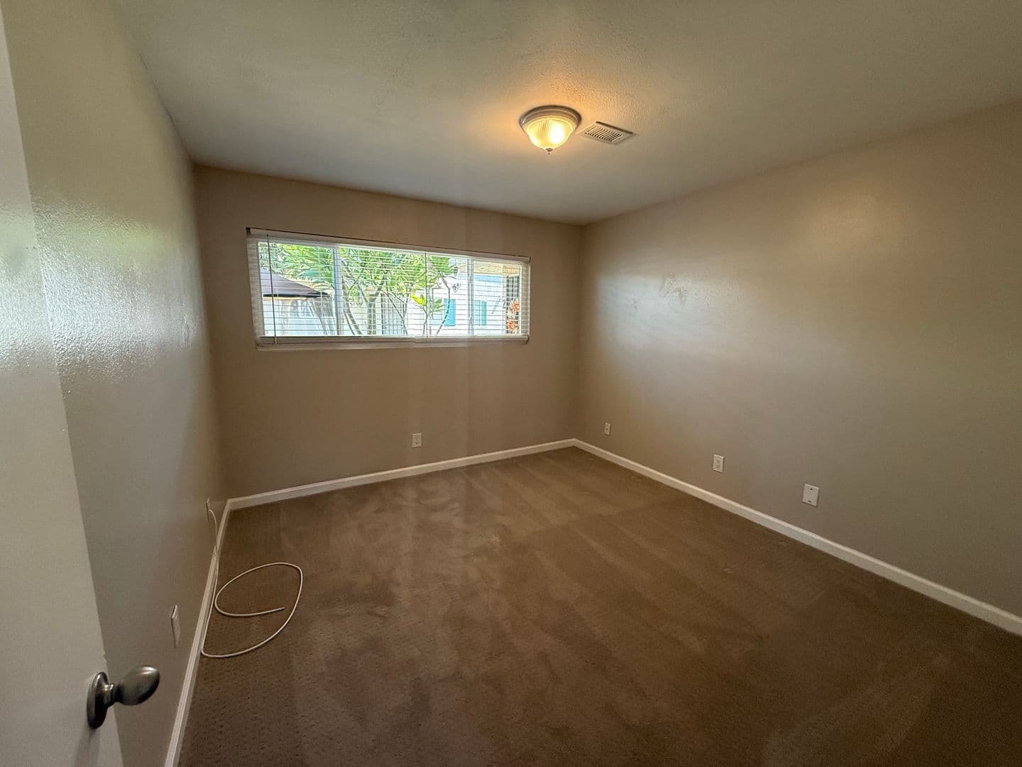 Lakeside Condo: 12147 Wintergreen Dr.  #1