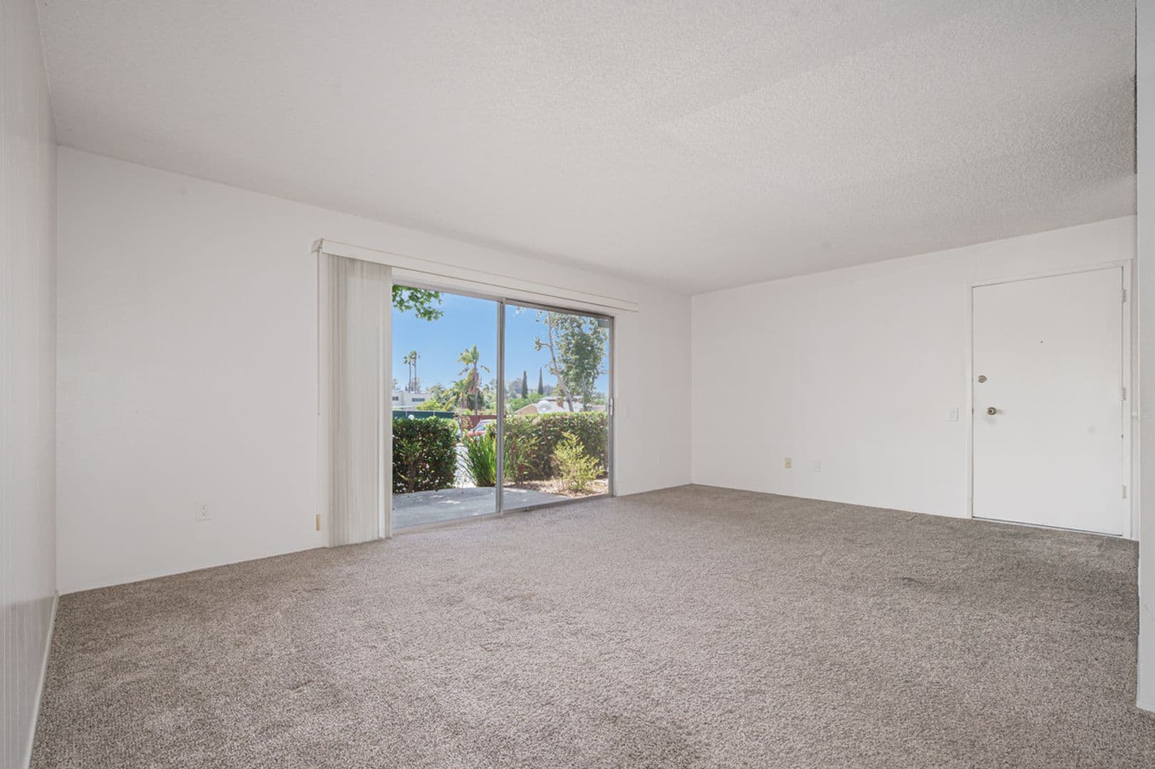 La Mesa Apartment: 5700 Baltimore Dr #134