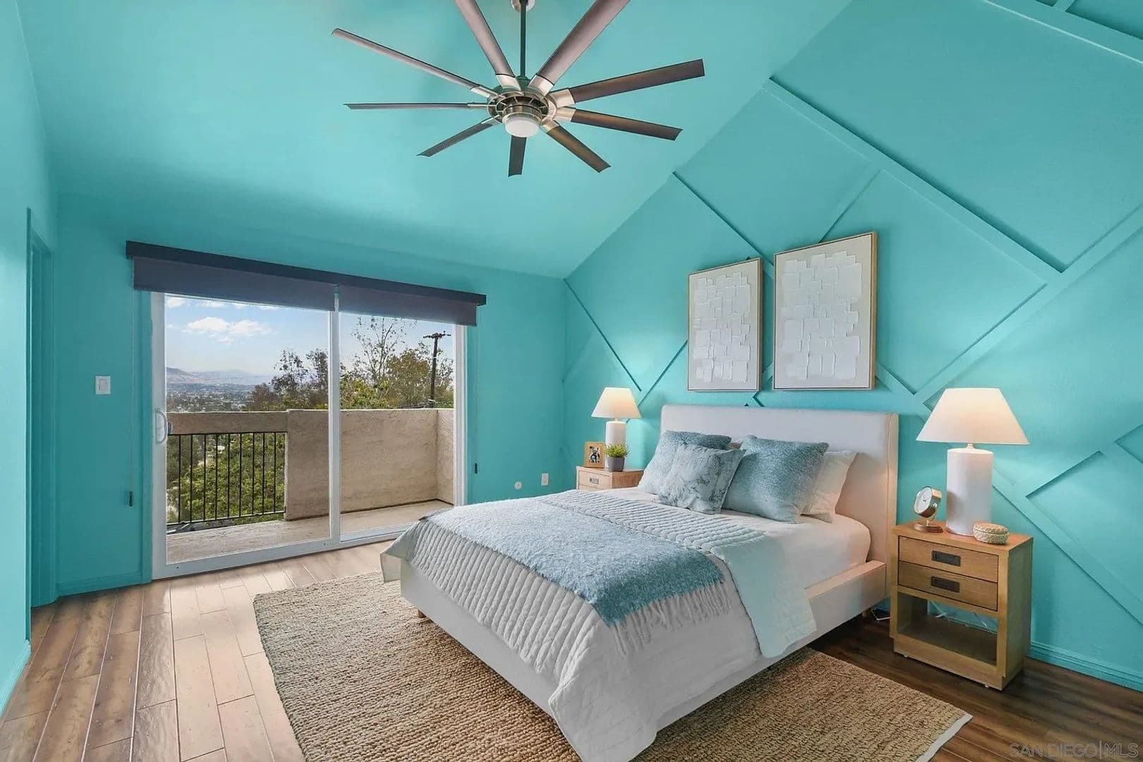 El Cajon Townhome: 354 Travelodge Dr.