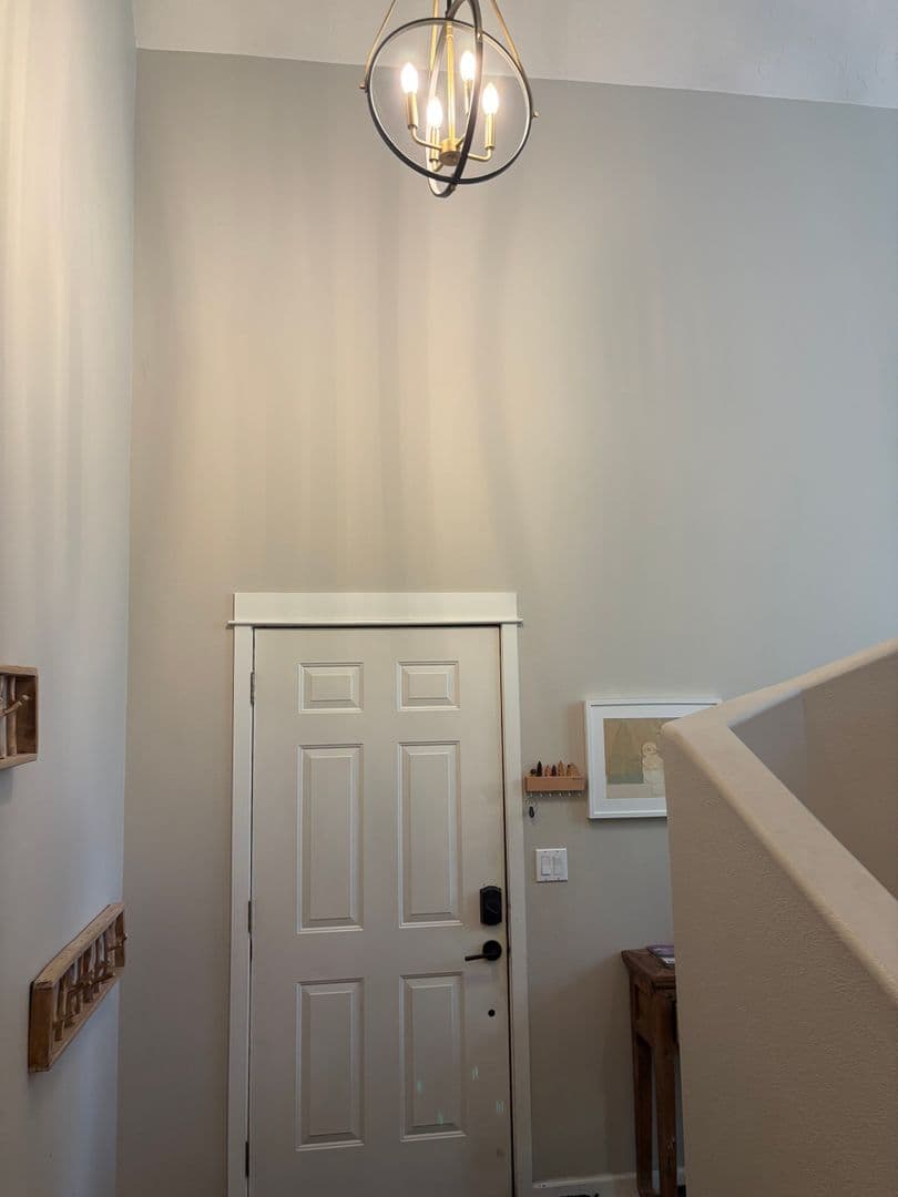 Rhododendron House: 64633 E. Sandy River Ln.