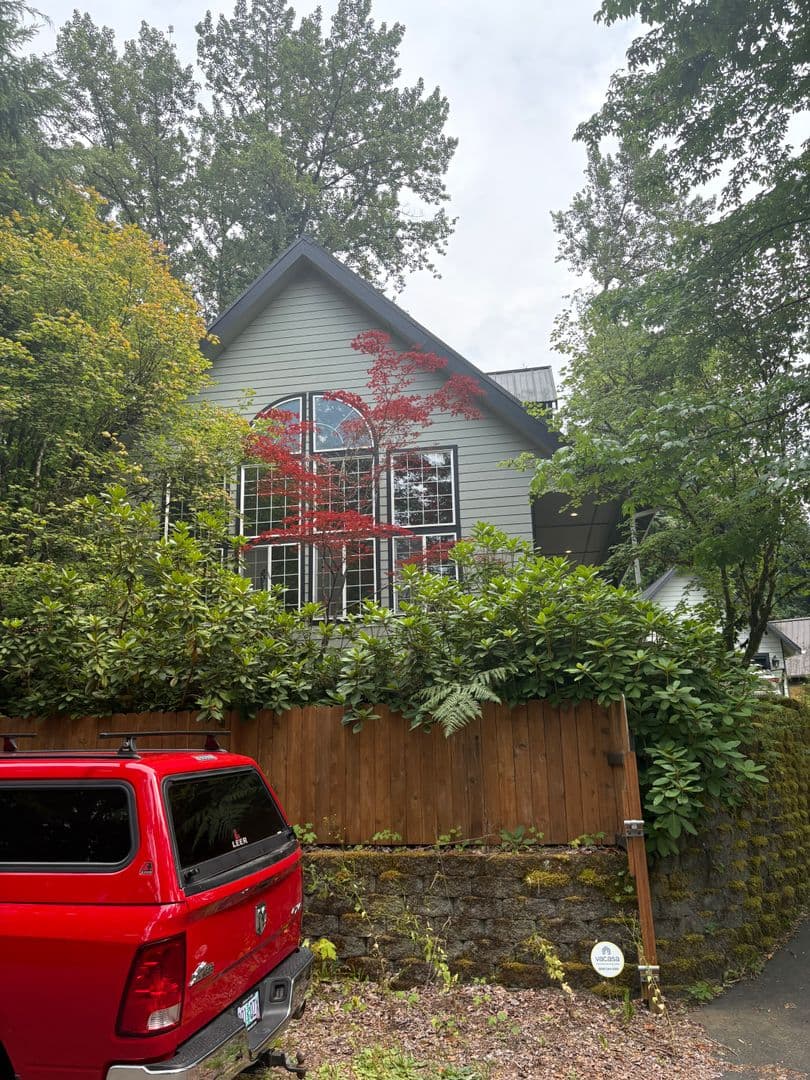 Rhododendron House: 64633 E. Sandy River Ln.