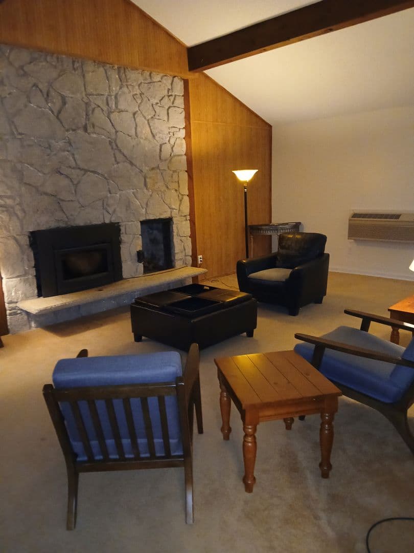 Welches Condo: 68667 E. Bowmans Cir.