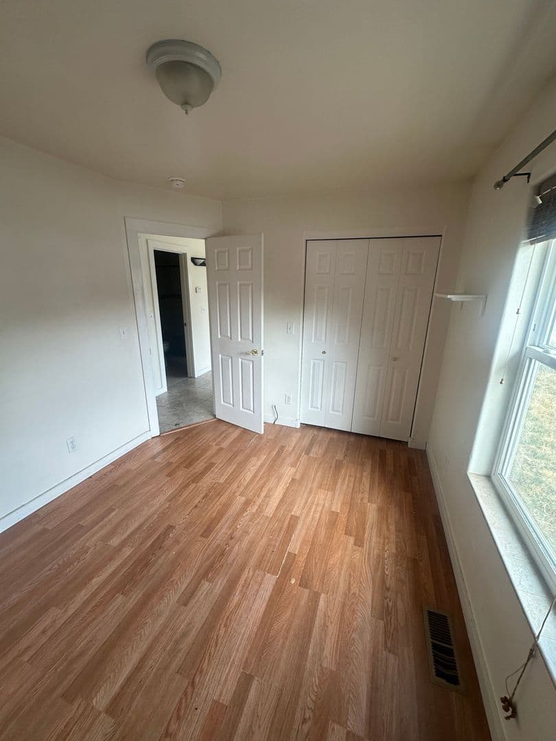 Missoula Apartment: 213 Clyde St
