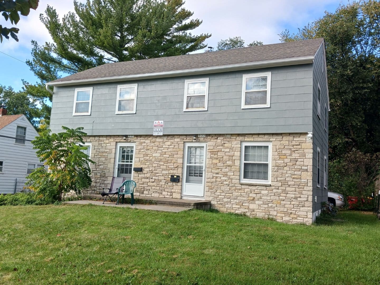 Ames House: 833 Beach Ave