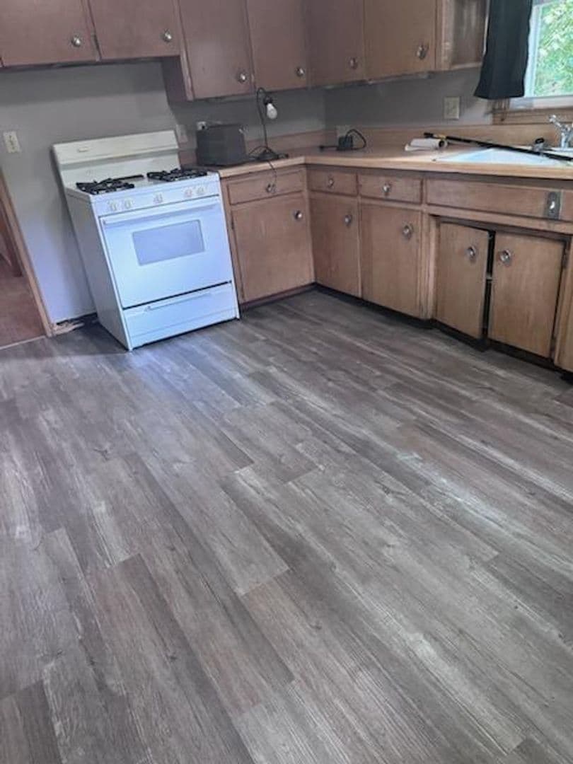 Ames House: 2920 Woodland St.