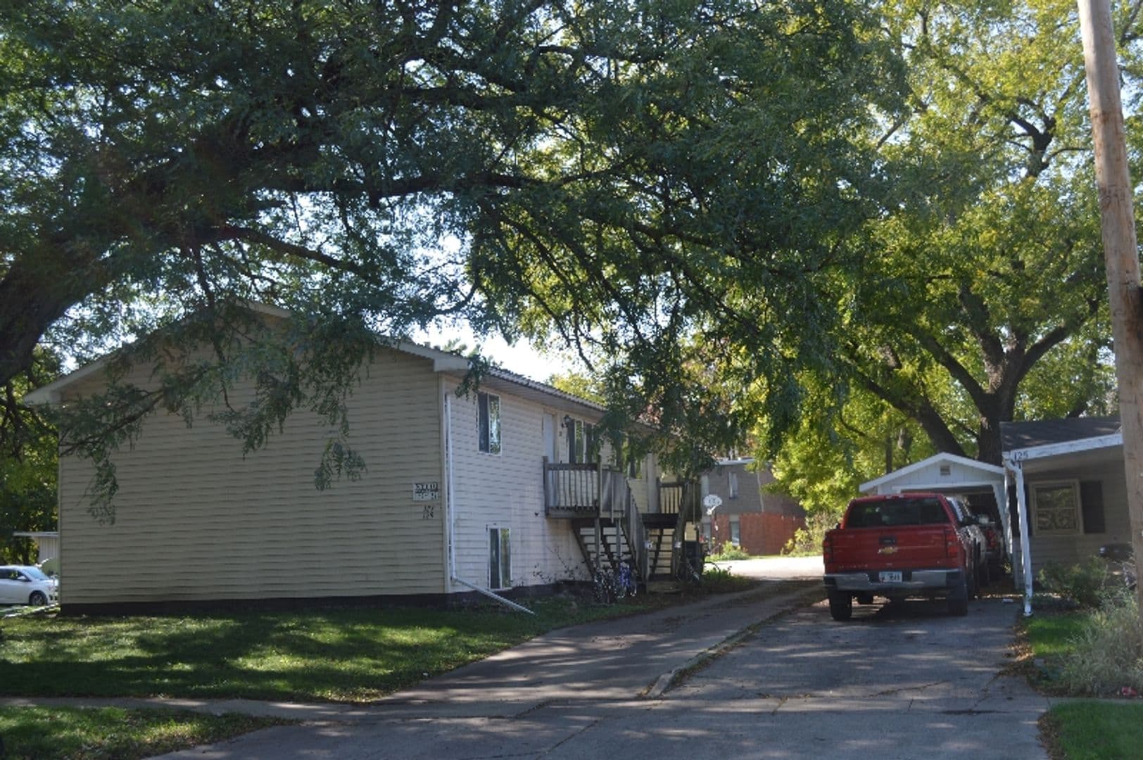 Ames House: 127 S. Franklin Ave
