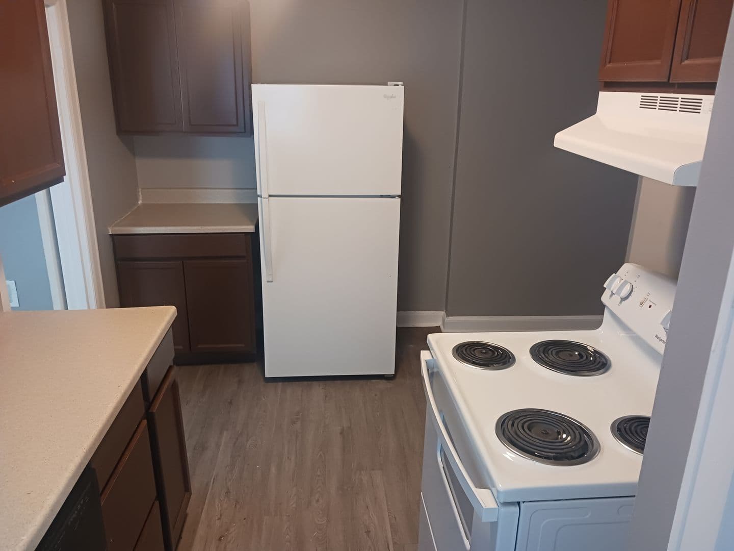 Ames House: 312 E 6th St