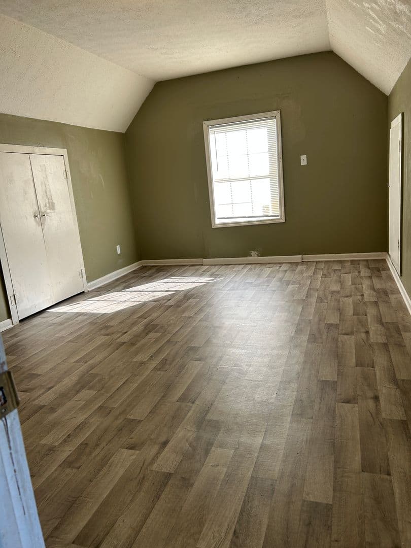 Tupelo House: 126 Money St