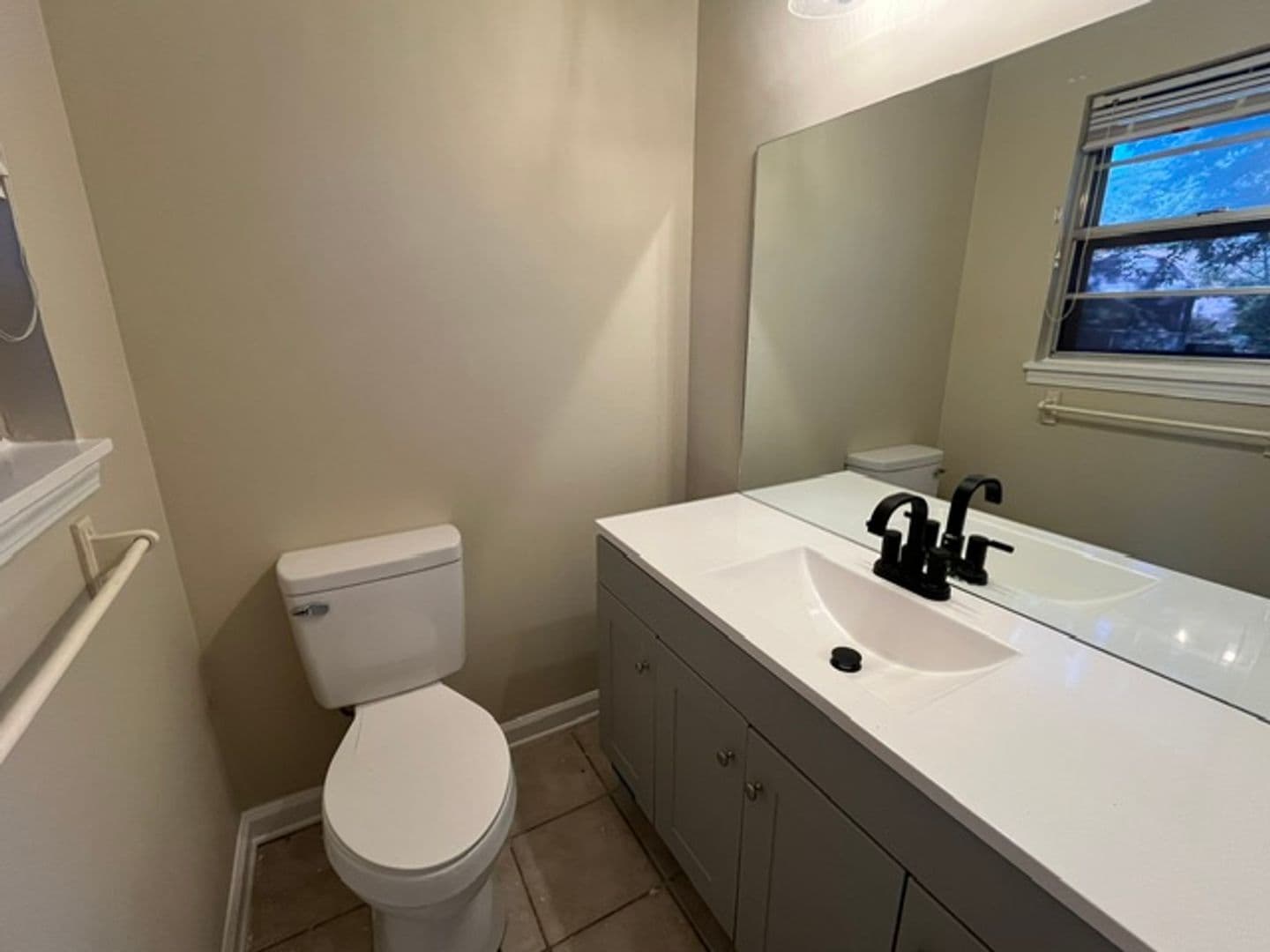 Southaven House: 2114 Ashland Dr