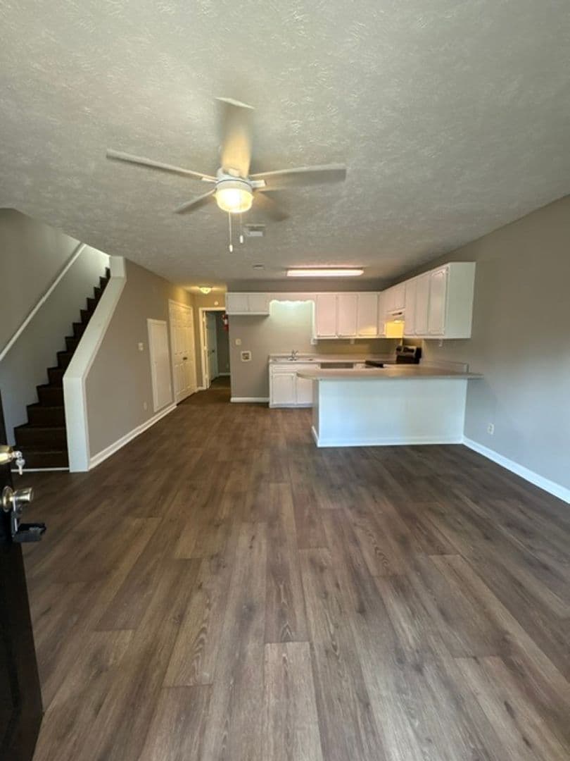 Tupelo House: 114 Money St