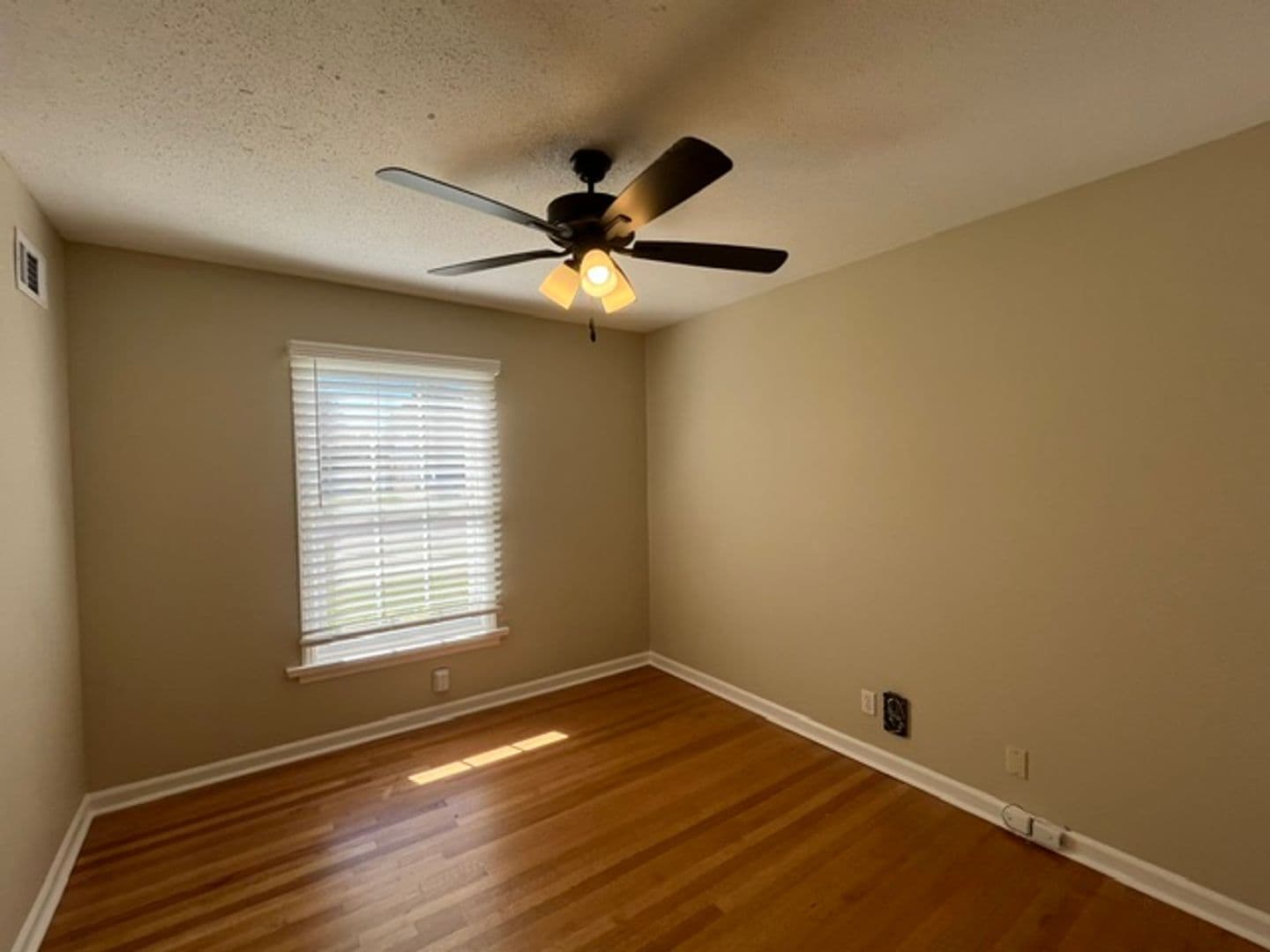 Southaven House: 2114 Ashland Dr