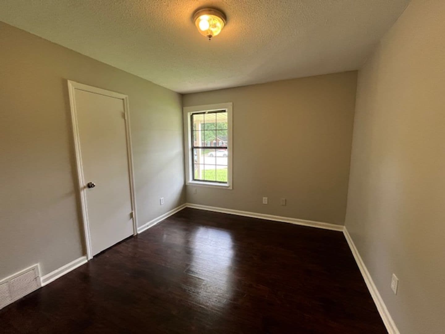 Horn Lake House: 2795 Meadowbrook