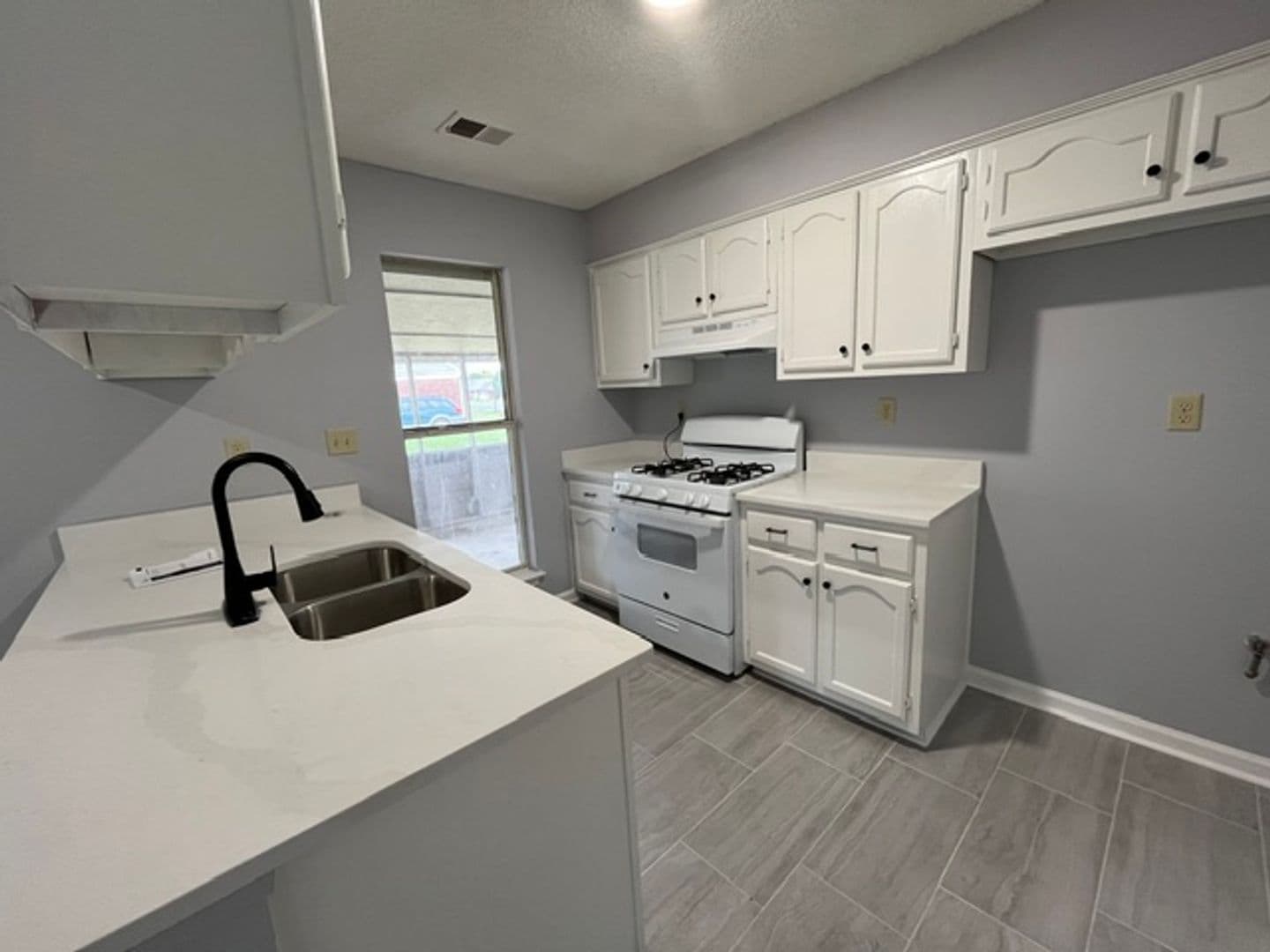 Horn Lake House: 4158 Highgate Dr