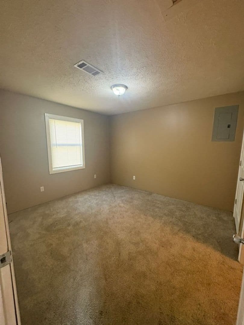 Verona Apartment: ED Drive - 108