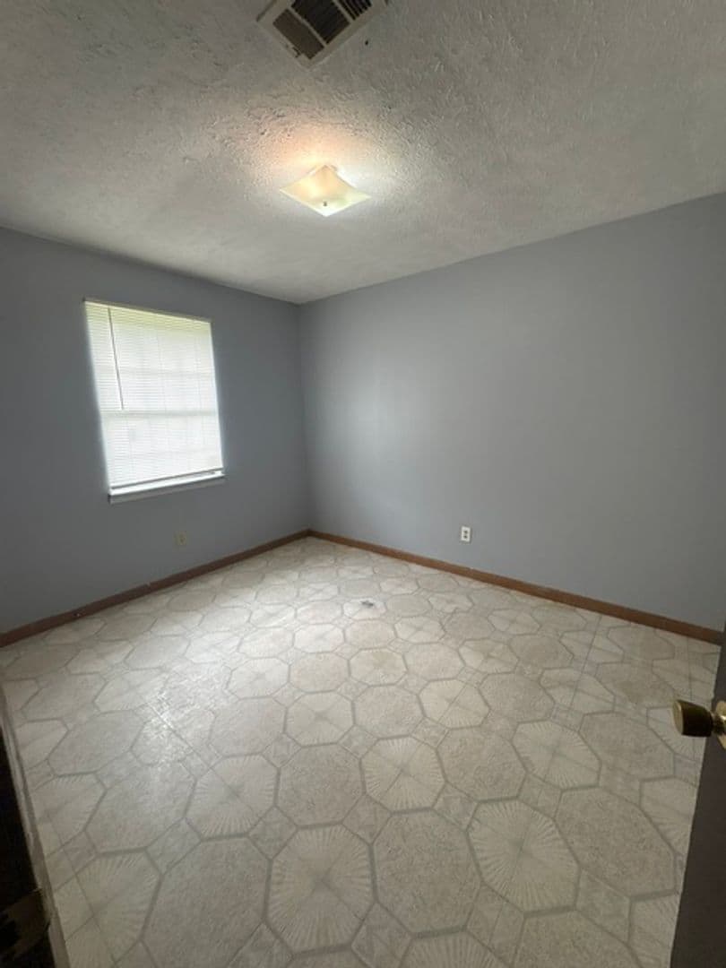 Booneville Apartment: 295 Homer Rd